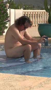Komm Wir Drehen Einen Porno Am Pool