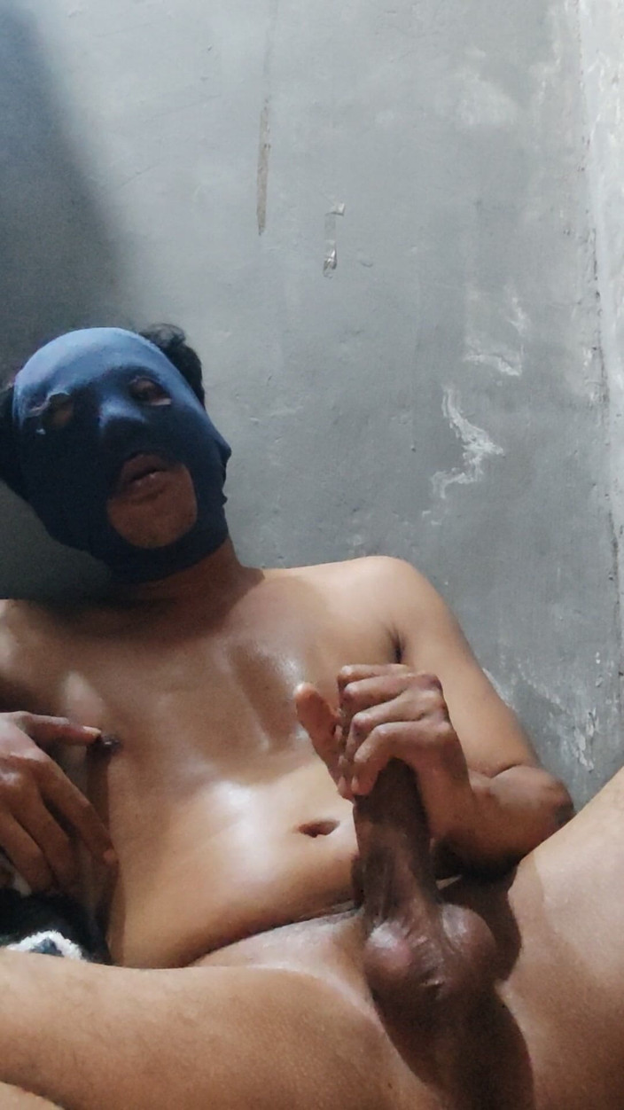 KontolVandem: O noapte pasională am reușit să-mi scot sperma