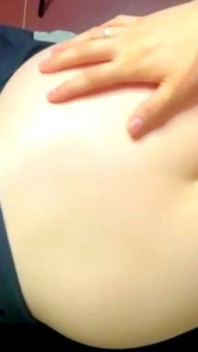 セクシーな義理の姉妹のアナルホールが本当に好きです。アナルでセックスします