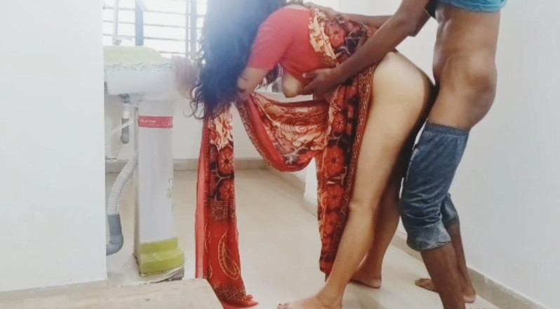 Teensex: Desi Hot Bhabi Sex Satisfaction Story in Kitchen Room