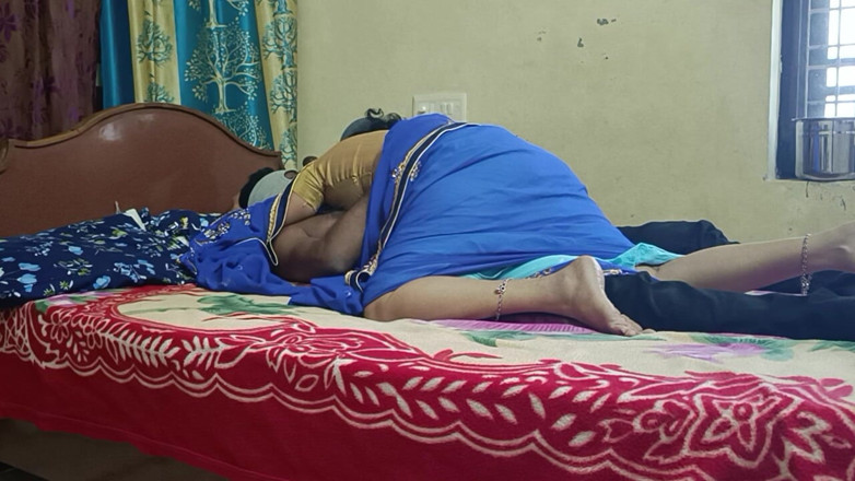 Decent couples: Husband &amp; Wife Private Romance Moments with Telugu