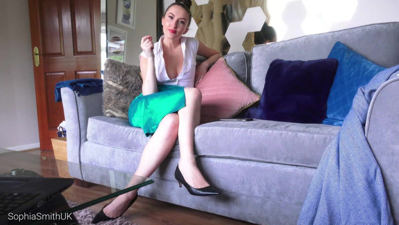 SophiaSmithUK: Schuh necken barfuß cuck