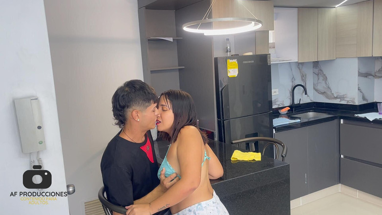 Angela Palvin: Mẹ kế MILF dạy cách thực sự đụ một người phụ...