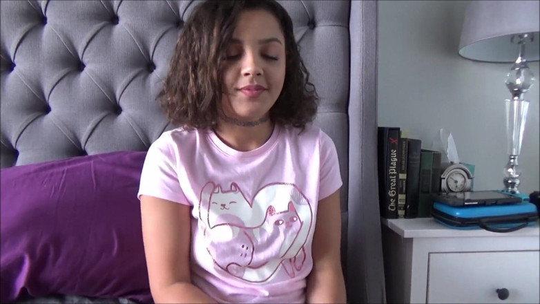 Alex Adams: Pequena meia-irmã me pega com sua calcinha - Ella Cruz - family...