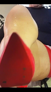 Moje sexy zralá sousedka 2