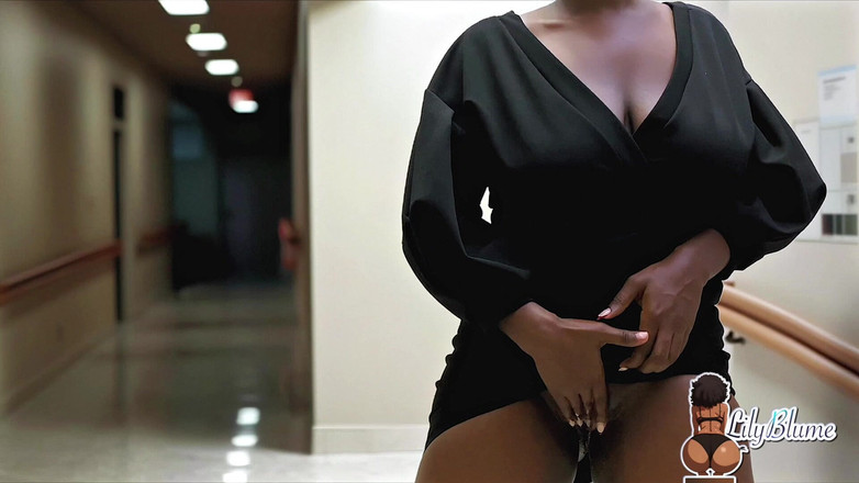 Afrocummy: Melancap di hospital dan melancap dengan air mani semasa orang...