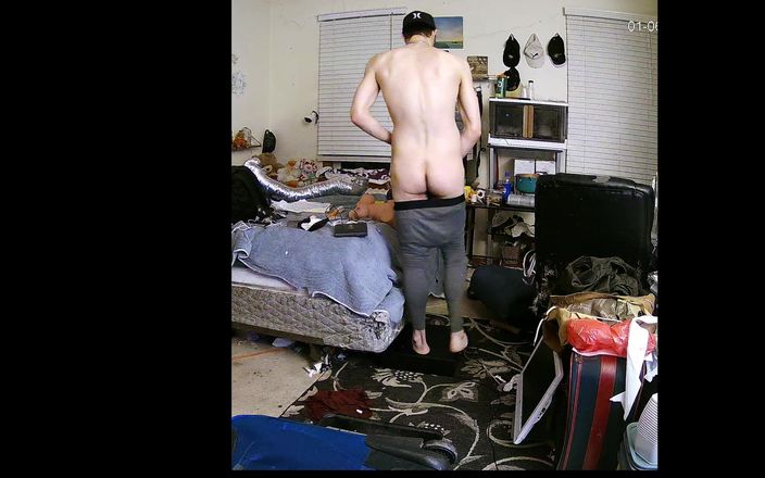 Ace Diamond: Horny Jock Solo in Bedroom