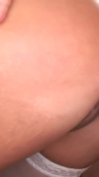 다른 남자와 애널을 하는 것보다 는 유부녀 밀프를 발정나게 만드는 것은 없습니다.