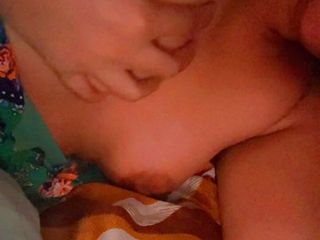 Janewetme: 내 젖가슴을 놀고 싶어