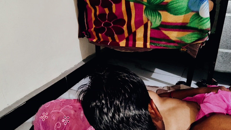 Raj porno studio: Desi indisk ny bhabhi knullad i Saree