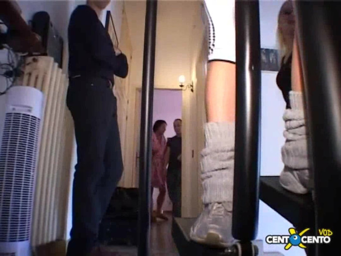 CentoXCento Italia: Mulut Adalah Elevator Pantat (Film Completo Centoxcento)