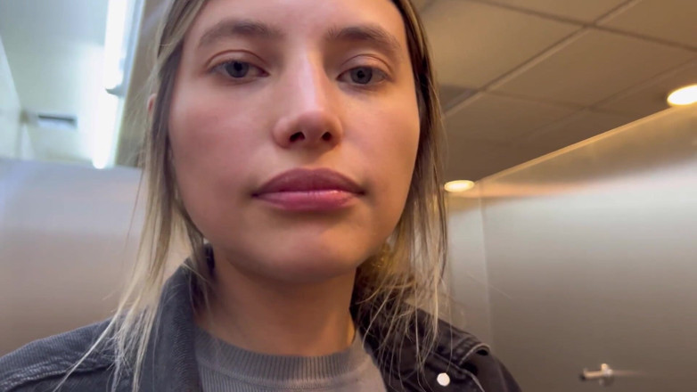 scarlettandc: Chupé la vagina de la mujer que conocí en el...