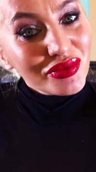 Săruturi cu ruj