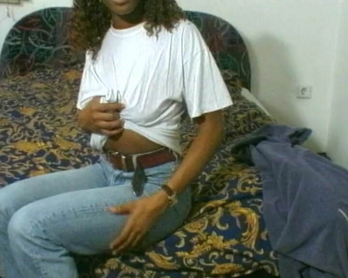 90s Lesbian sex: Rasa memek nikmat 3