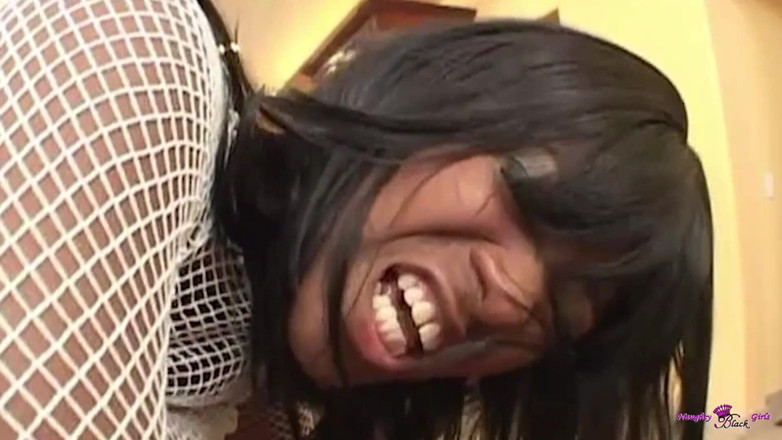 Naughty Black Girls: カイラニクリームは、マヌエル・フェラーラがあのヒールでアナルを犯したとき、とてつもなく叫んだ