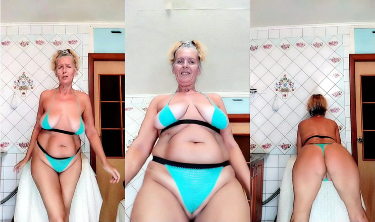 Lukerya: Pakaian renang berwarna laut kegemaran menghiasi badan anda dengan tangan...