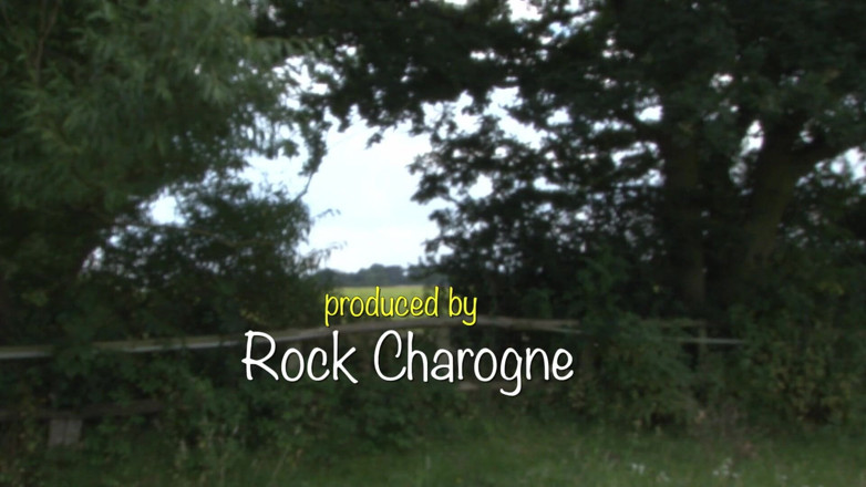 Rock Charogne: 커트리 농장의 카멜 앤더슨