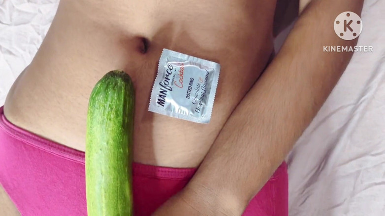 Lovely_lovely: Indisches sexy collagen-mädchen gurke masturbiert und fickt hart mit professor...