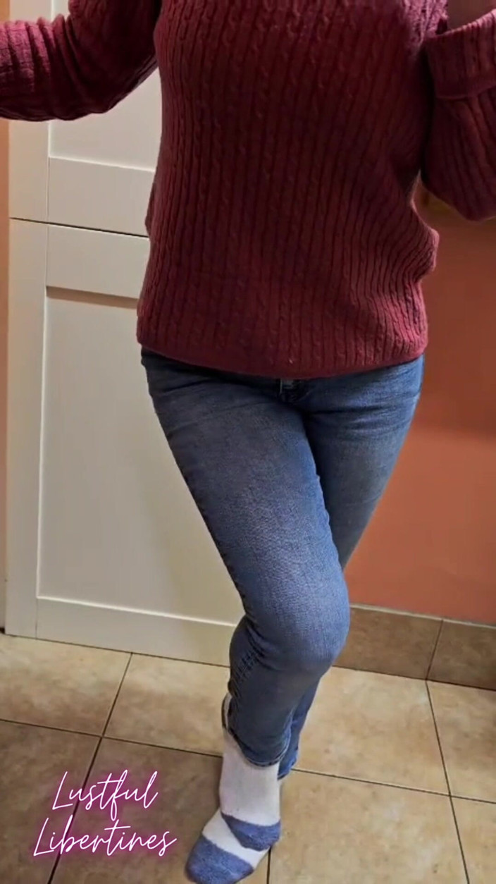 Lustful Libertines: Jeans Wetting