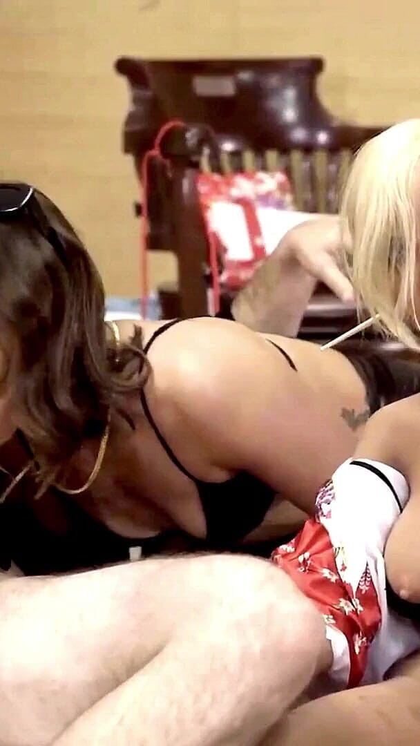 CamSoda: Big Ass Small Tits MILF &amp; Blonde Doll Get Pounded in...