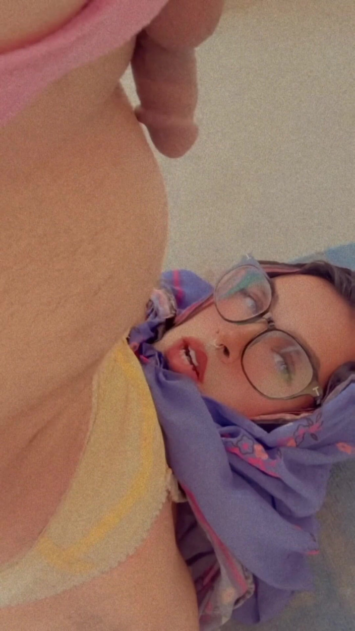 Apple00001: W zeszłym roku lunch próbuje siusiu jedzenia spust