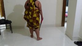 Kamvali Moti Gand Sexy Housewife Ko Choda Aur Gand Fad Dia