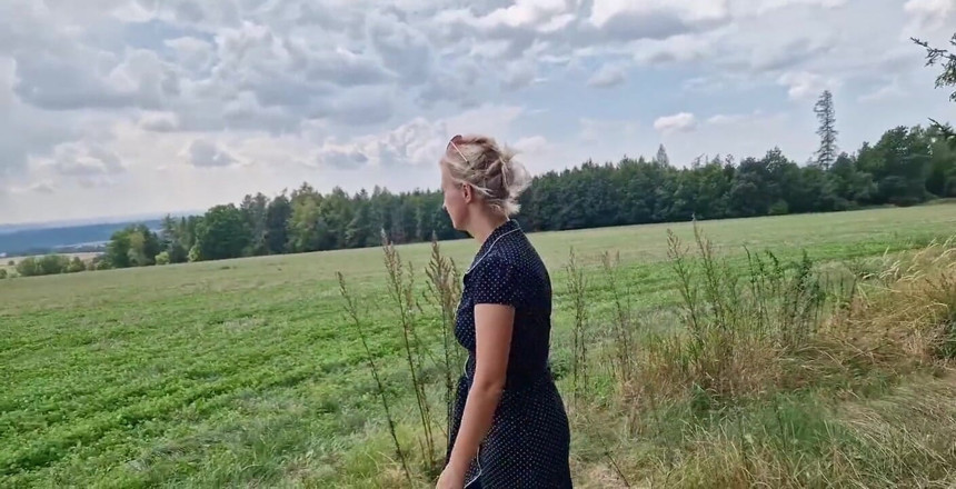 Wanilianna: Wanilianna Invades Czechia