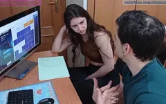 Student pijpbeurt klaarkomen in de mond
