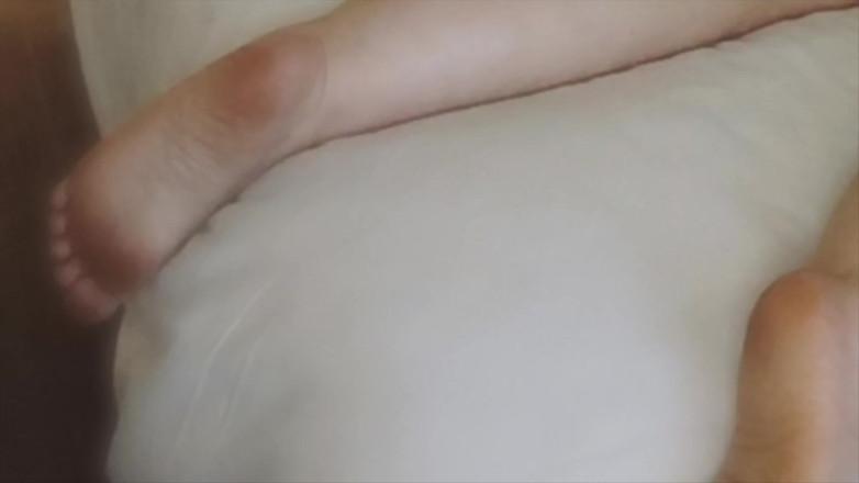 Daddykane: Hot Blonde MILF Feet Play