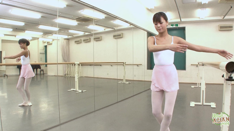 Magic Asian Pussy: Un'altra donna sexy che stava andando avanti