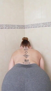Sara Jay - hora de ducha sudorosa