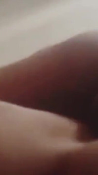 Bella ragazza patana succhia e scopa con il suo fidanzato