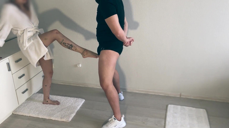 Amateur_fetish: Teen ballbusting 1 | angle 2