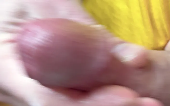 Leonardo-1974: Unshaven White Cock Cums