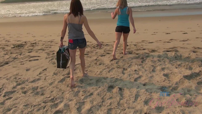 ATK Fans (Girlfriends): Virtual date with Kiera Winters and Avah Sweetz part 1