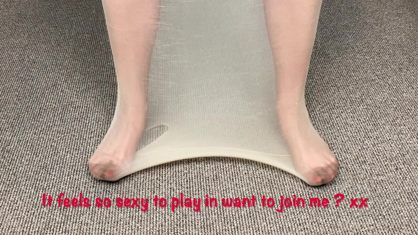 Mrs Mature Feet, Do You Think She Would Look Good in a Sack!!! (Mrs Mature Feet) Mrs Mature Feet, Do You Think She Would Look Good in a Sack!!! (Mrs Mature Feet)