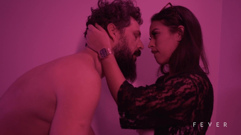 Fever Films: 完璧な女の子との遅いセクシーなセックス