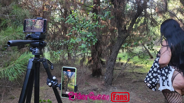 Riderqueen BBW Step Mom Latina Ebony: Reiterqueen allein, Draußen, Videos für fans