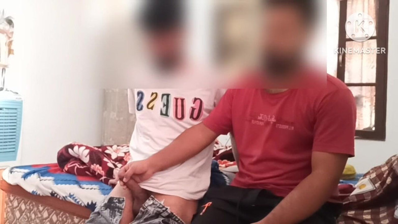 Desi__Panda: 私のストレートフレンド、大きなモンスターのチンポ - ストレートの友達とキャスティングするのは初めて