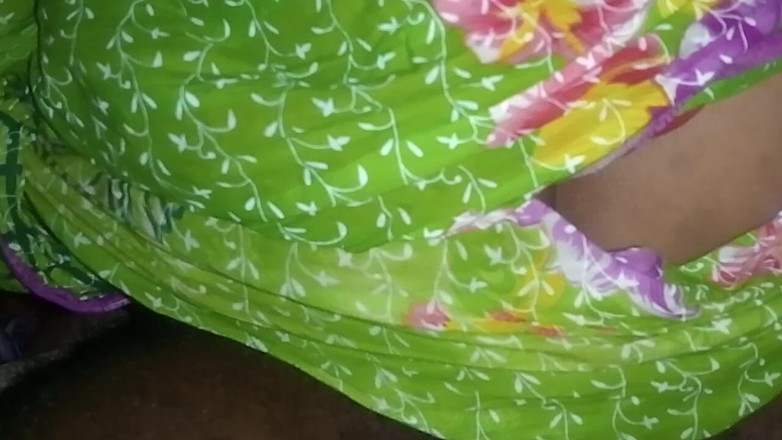 Raja puja: Desi bengálská bhabhi šuká, ona jezdí a šuká zezadu