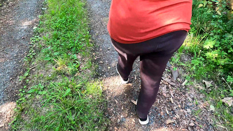 Bouncy Tits Action: Biarkan si Loceng tergantung dan mogok