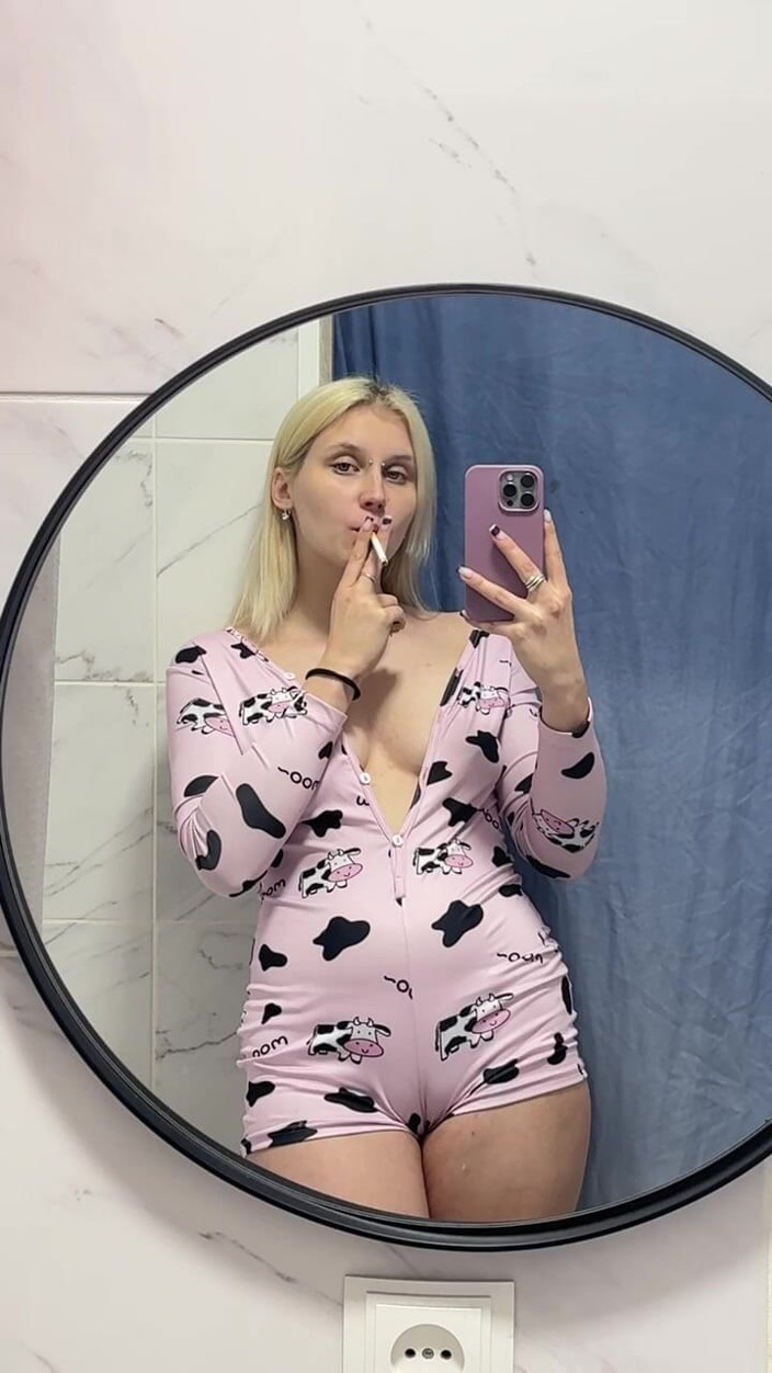 MertyXXX: Sigaramı Bitireceğim Ve Sonra Kendimi Siktir Edeceğim