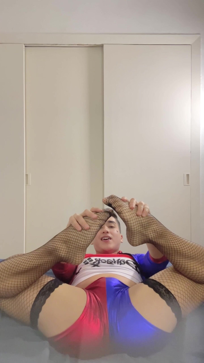 Johnny Hakson: 大きなチンコでフェムボーイのバブルバットを突きつけてる