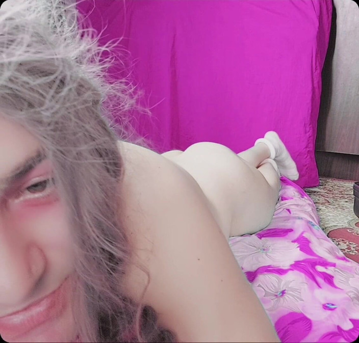 Kitty_Cross: Velký bílý zadek blonďaté zrzky Kitty Crossdresser Kočka Sissy Mňam...