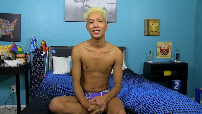 Lollipop Twinks: Na place s Hung Twink Andrew