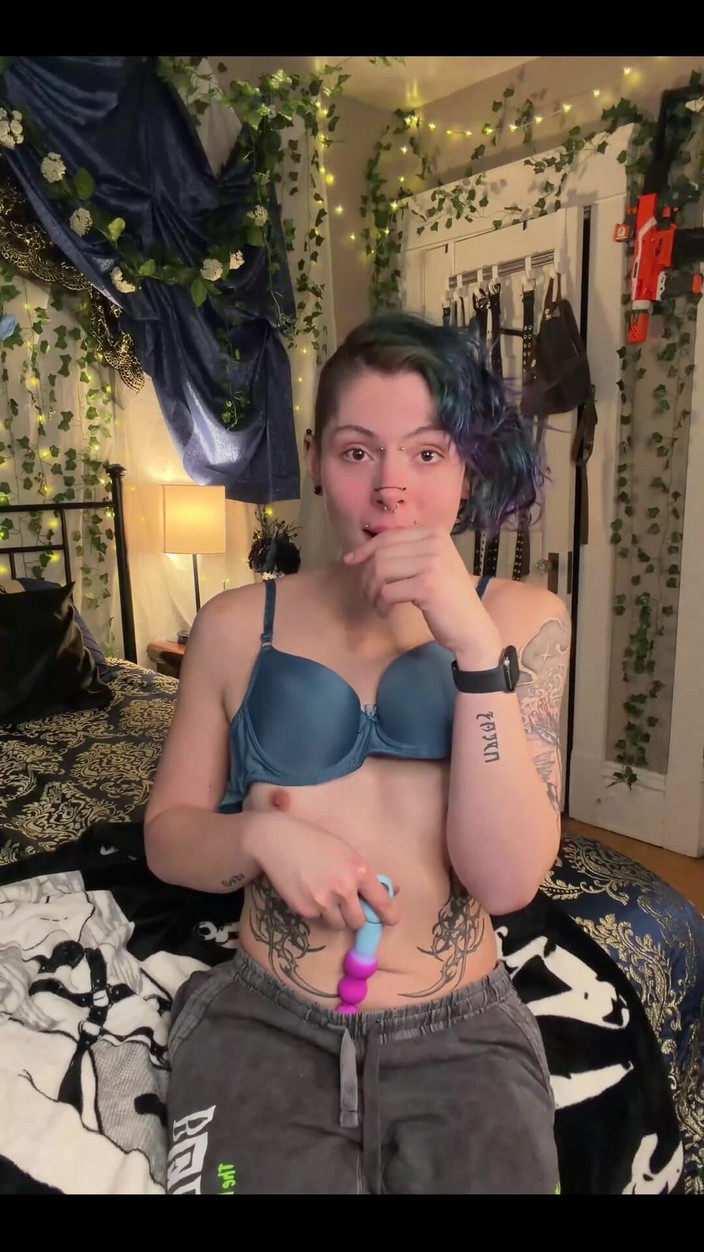 Lady Jadalyn: Meer nieuw speelgoed is een geweldige manier om zich te...