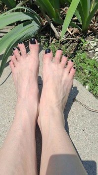 Bright Bulging Veins Fit for a Vampire