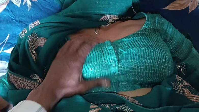 Shahilsingh119: Istri hot india yang super imut