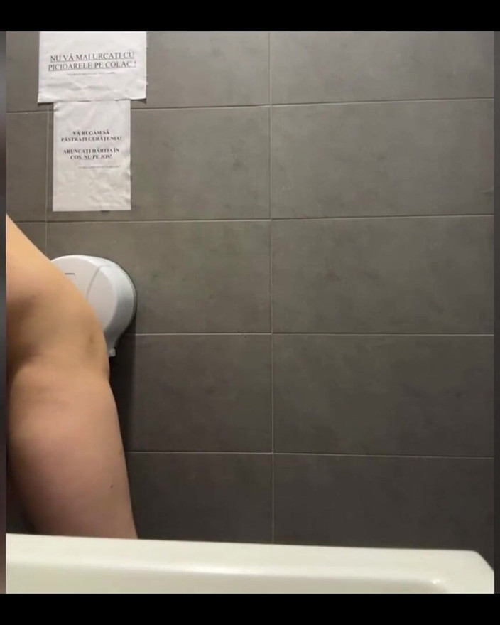 JuiceLussie: Pulă mare futând anal atât de tare