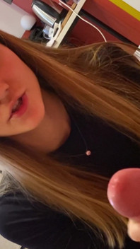 Honění Mezi natáčením v zákulisí za střelbou